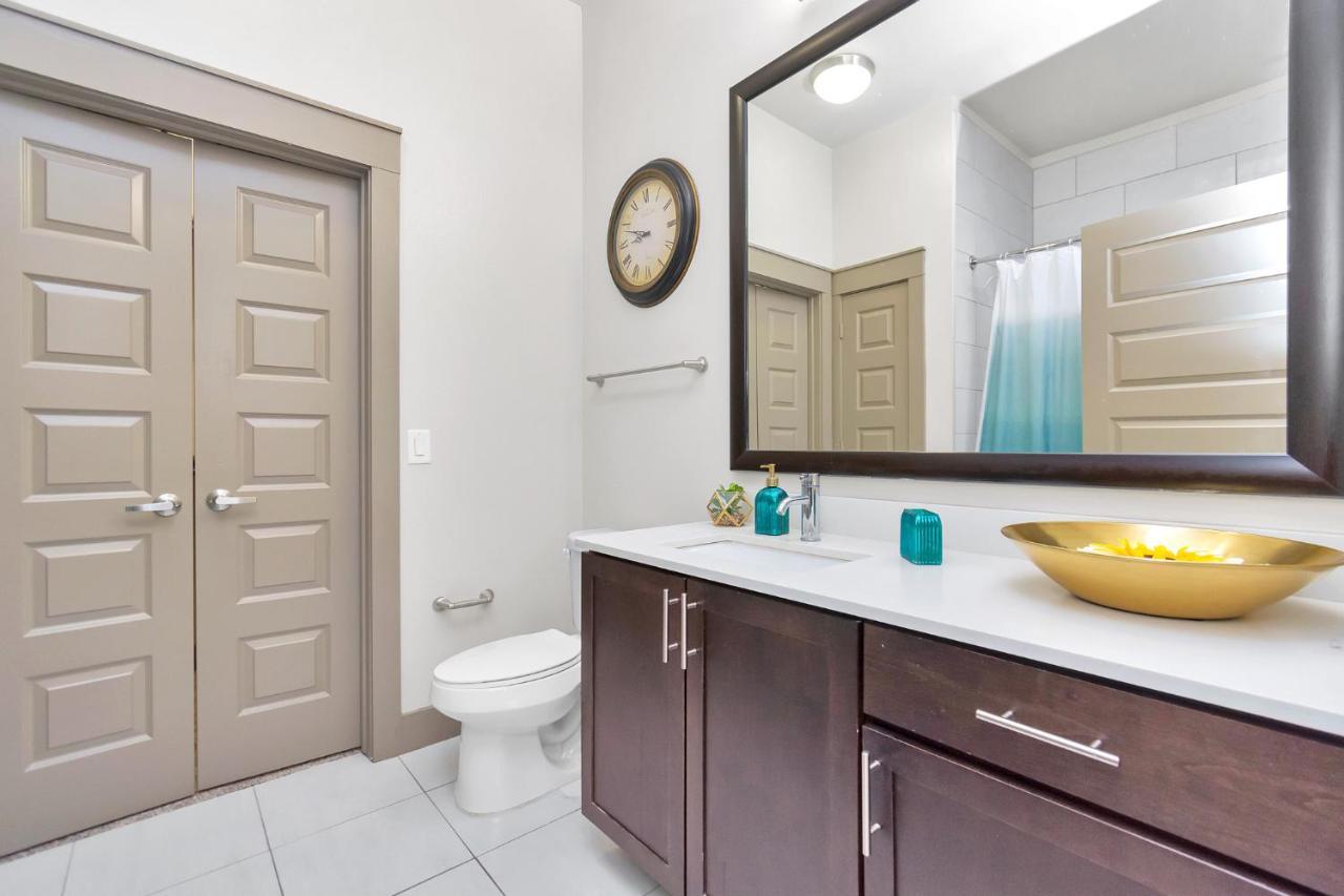 U1 Penthouse Downtown Houston Rental Car Available Apt 1Br 1Bth Gym Sleep Good Eksteriør bilde