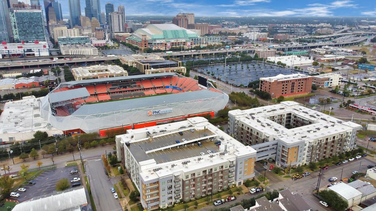 U1 Penthouse Downtown Houston Rental Car Available Apt 1Br 1Bth Gym Sleep Good Eksteriør bilde