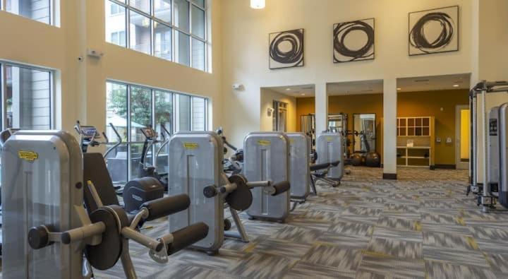 U1 Penthouse Downtown Houston Rental Car Available Apt 1Br 1Bth Gym Sleep Good Eksteriør bilde